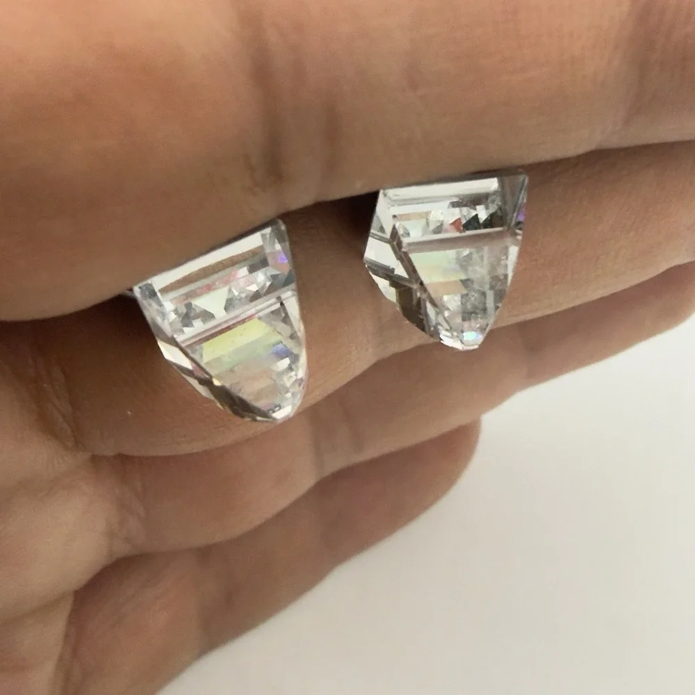 SWAROVSKI (SAL) VTG Crystal Earrings Pyramid Shaped Clear Crystal Stud Modernist